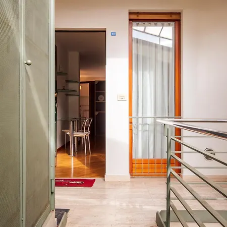 Porta Romana - Con Parcheggio Privato Lejlighed *